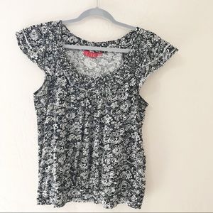 Elle black ruffle top